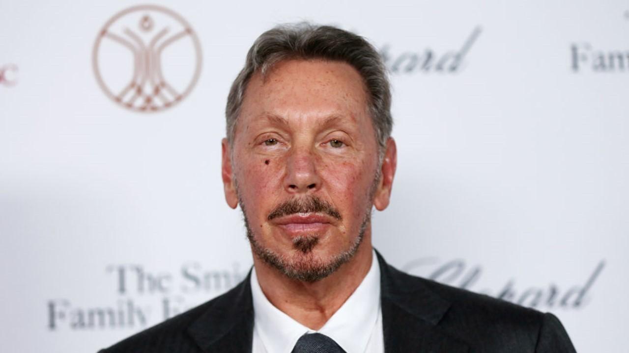 larry ellison move to hawaii