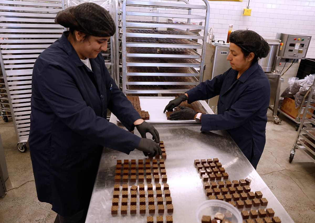 pn/b d ee aa cbfadaa