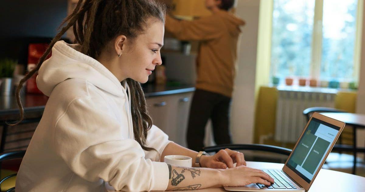 pn//uploads/cd dc ee fa aac__