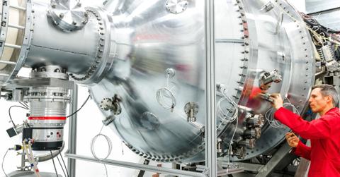 Nuclear fusion reactor prototype