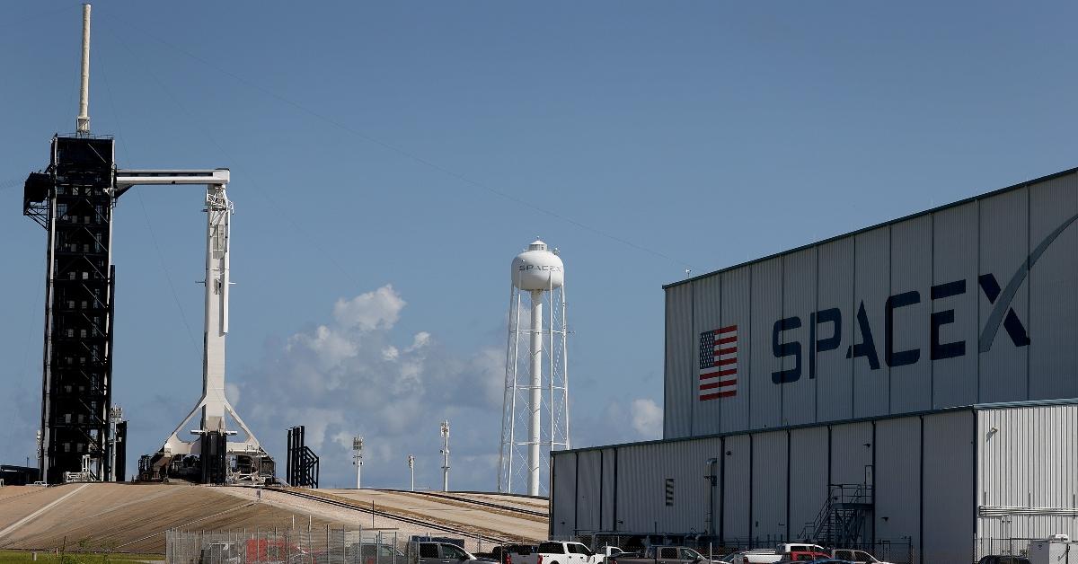 SpaceX building at the Kennedy Space Center