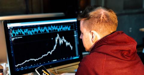 Investor using the Crypto Fear and Greed Index