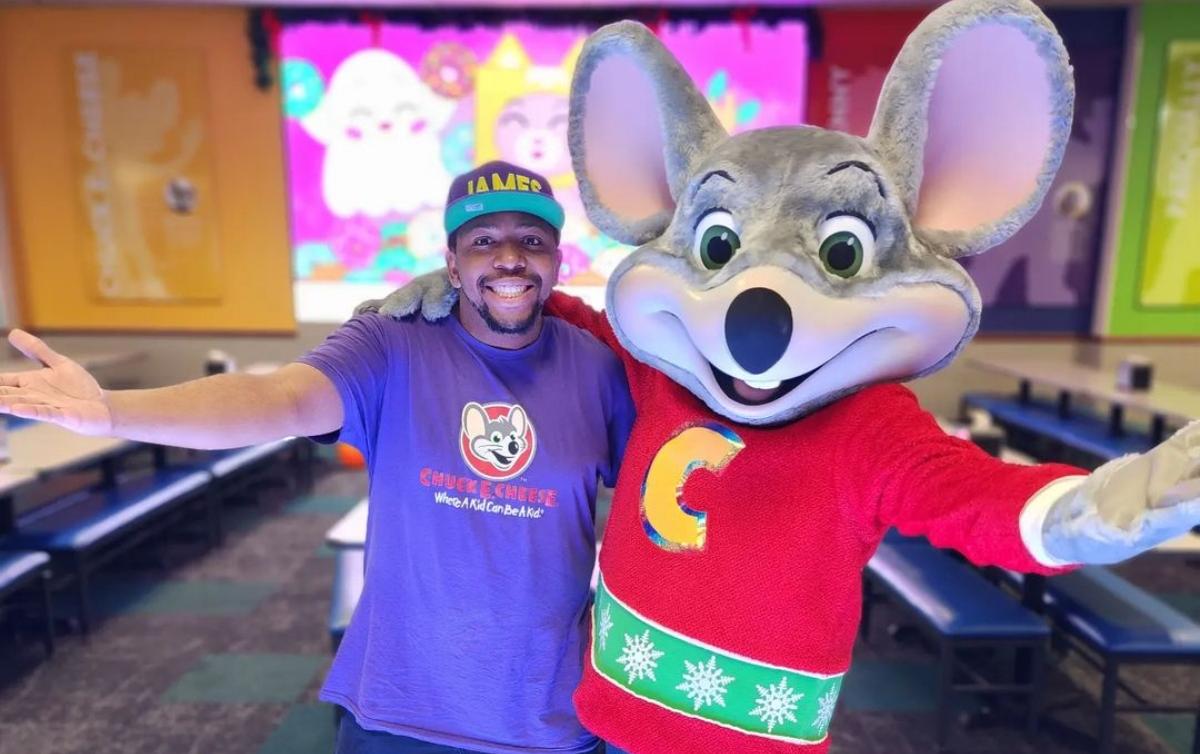 need-chuck-e-cheese-coupons-top-coupons-and-hacks