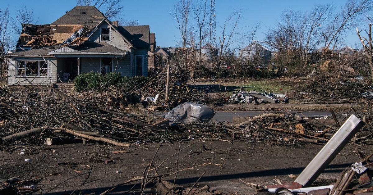 how to help kentucky tornado victims