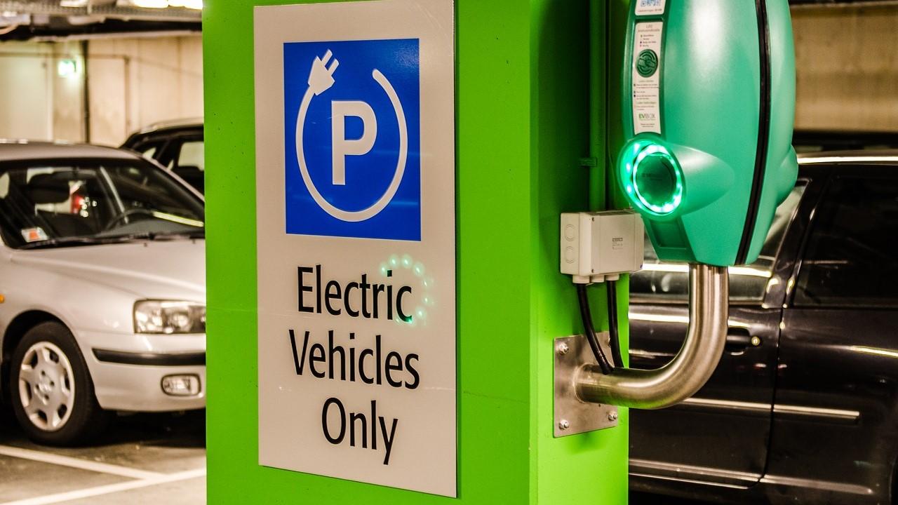 Best EV Stock for Investors to Consider and Buy in 2021