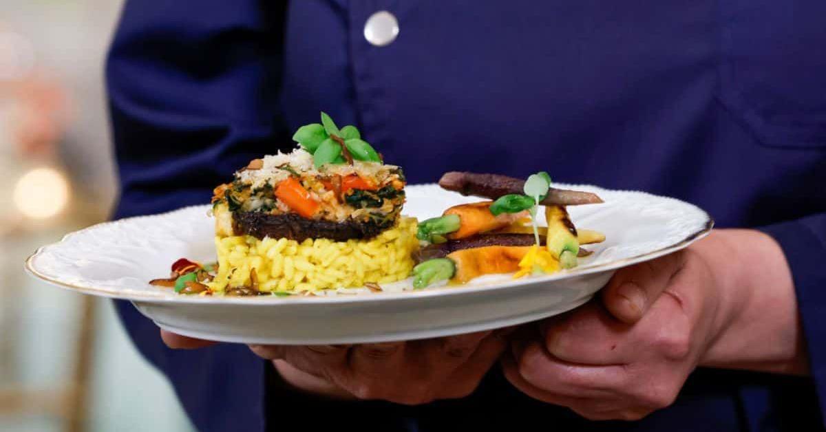 All About the World's 20 Richest Celebrity Chefs and Their ...