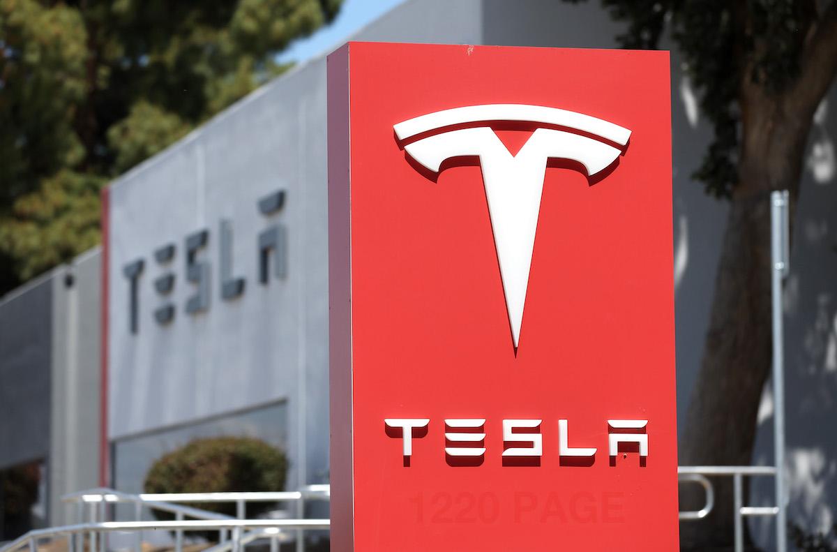 The Biggest Layoffs of 2022 Include Tesla, Coinbase, Shopify