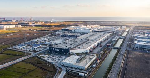 Tesla gigafactory from above