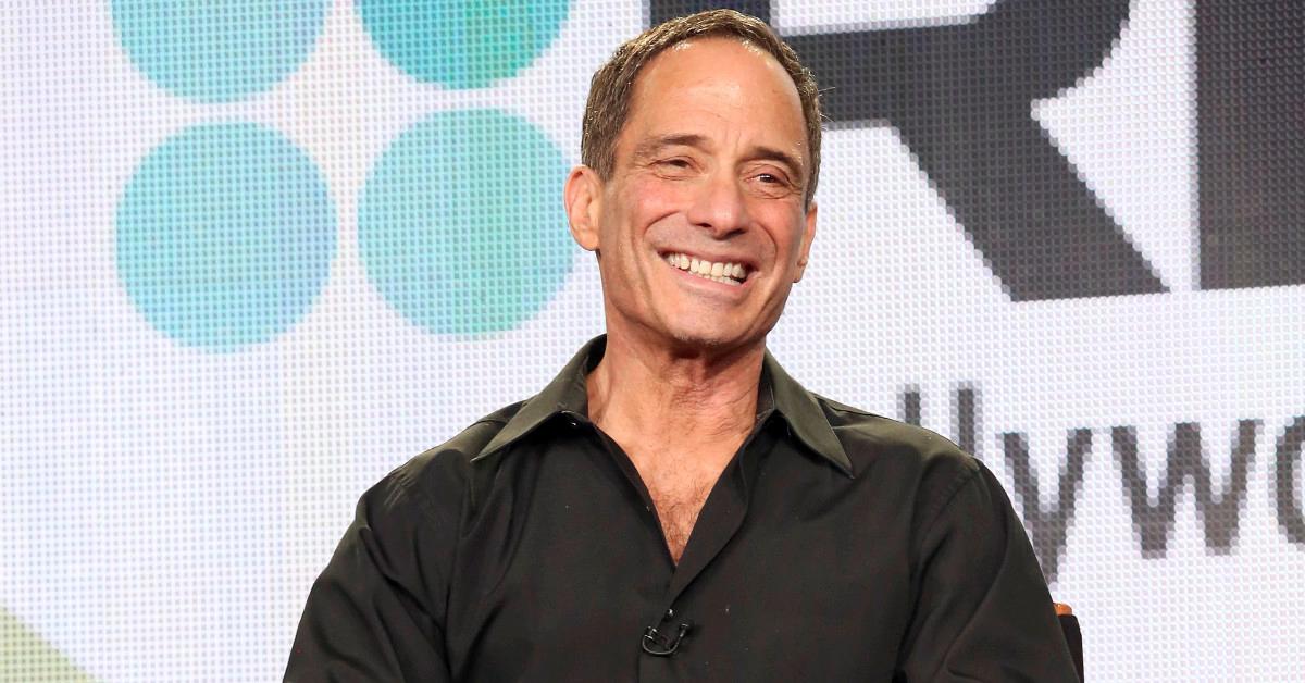 how tall is harvey levin