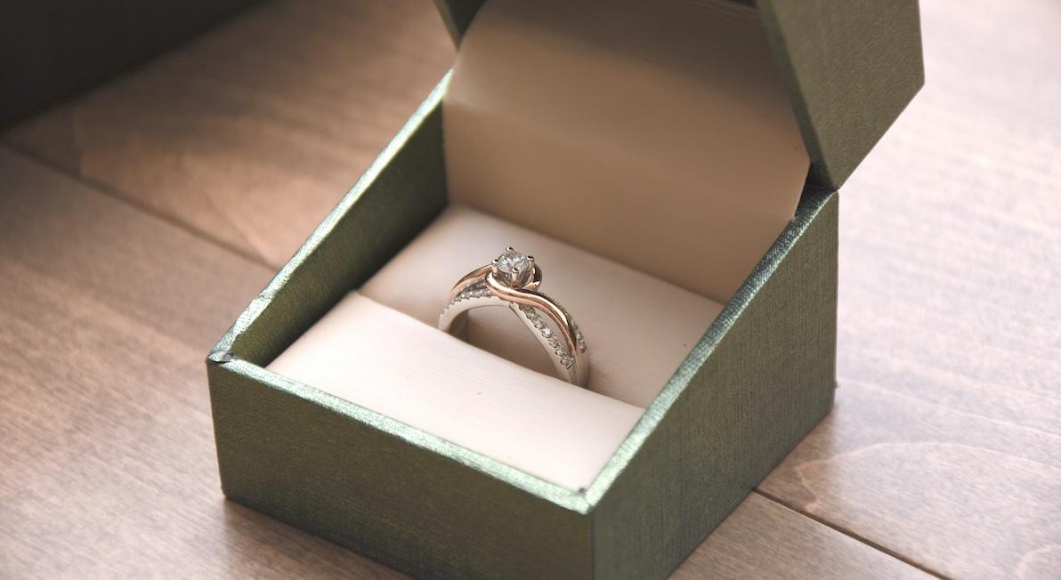 engagement ring