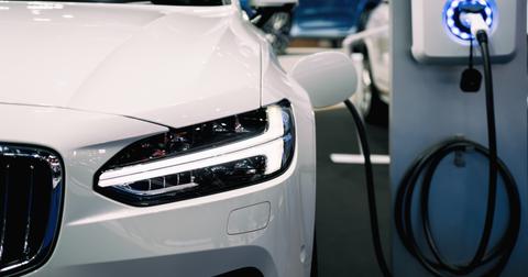 Tesla Effect Vw S Electric Offensive Shifts To Top Gear