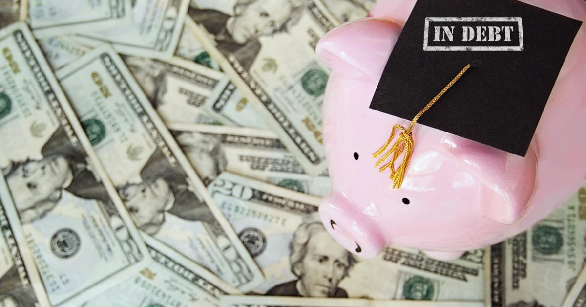 When Should You Start Paying Back Your Student Loans?