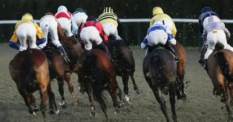 Kentucky Derby horses racing.