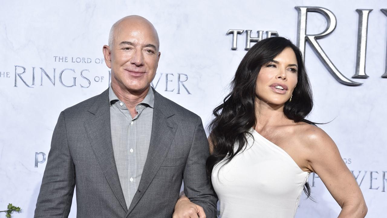 Jeff Bezos and Lauren Sánchez