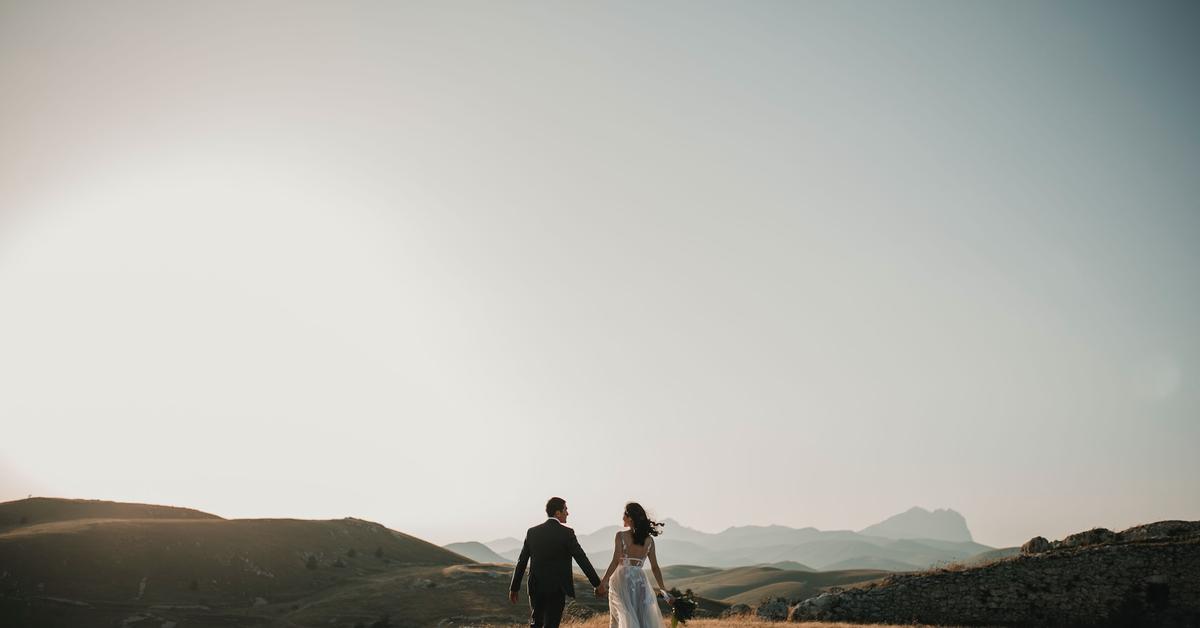 When It Comes to Writing a Prenup, Here Are 5 Things To Ask For - Vimarsana News