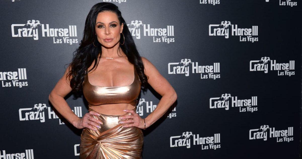 pn//uploads/cbb b ee f fefbab__