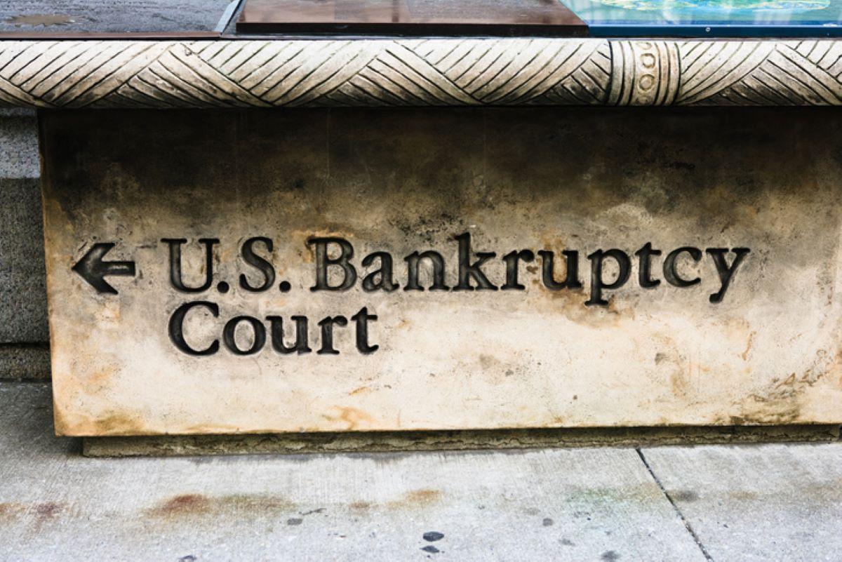 Sign pointing in the direction of a U.S. Bankruptcy Court