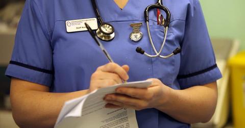 pn//uploads/f e ee ade dfcee__