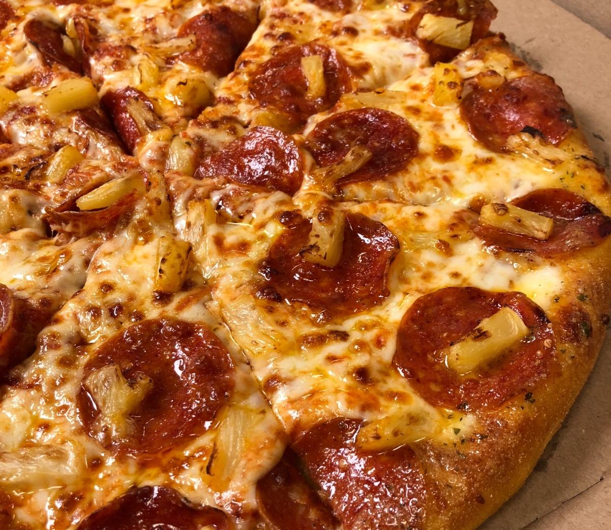 Domino's pineapple