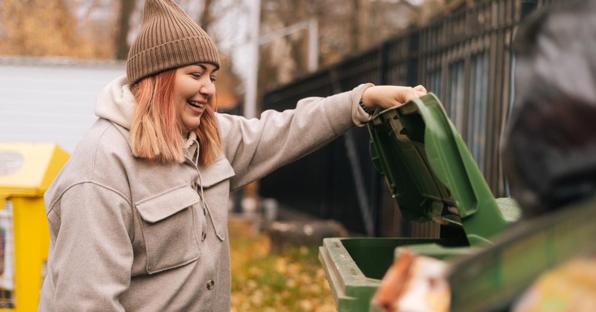 How to Dumpster Dive Safely and Legally — Tips for Beginners