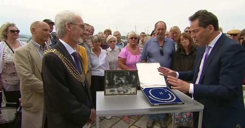 pn//uploads/d eb f bbab__