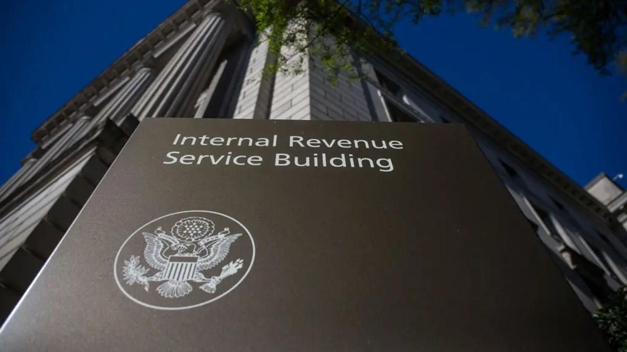 The IRS Building sign in Washington, D.C.