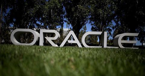 how oracle makes money
