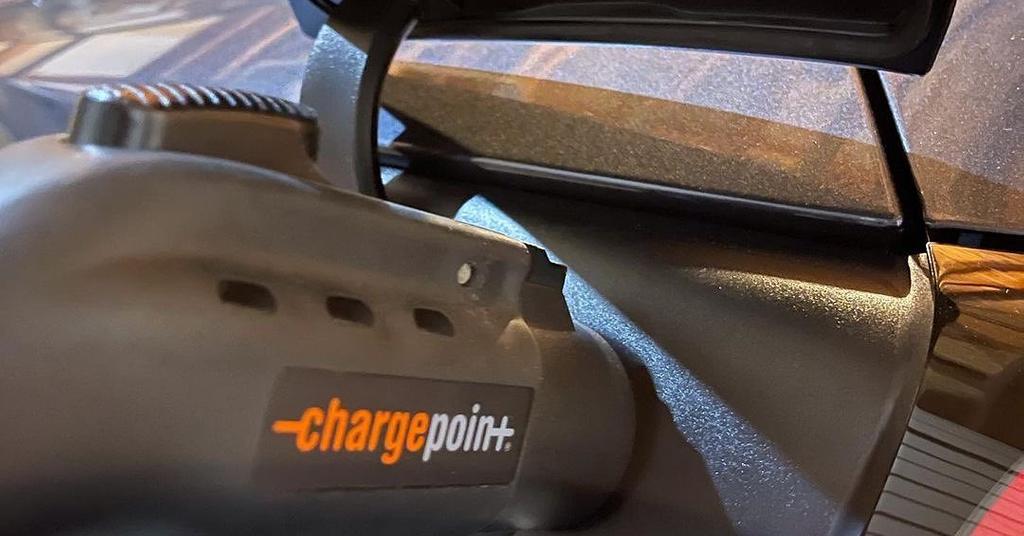 what-is-chargepoint-s-chpt-stock-price-forecast