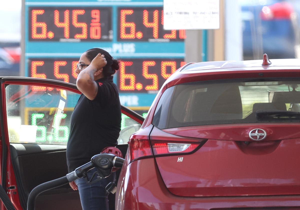 gas prices are still going up in the us