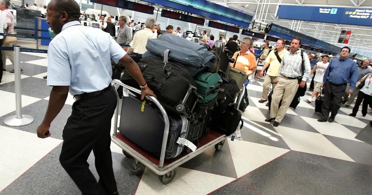 should-you-tip-airport-employees-flyertalk-the-world-s-most