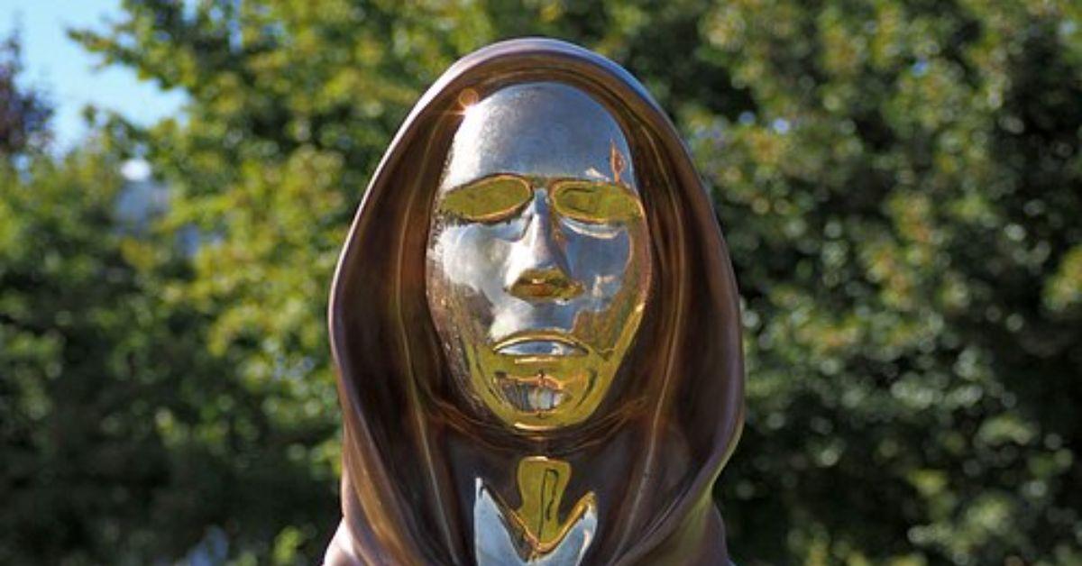 A statue of Satoshi Nakamoto in Budapest.