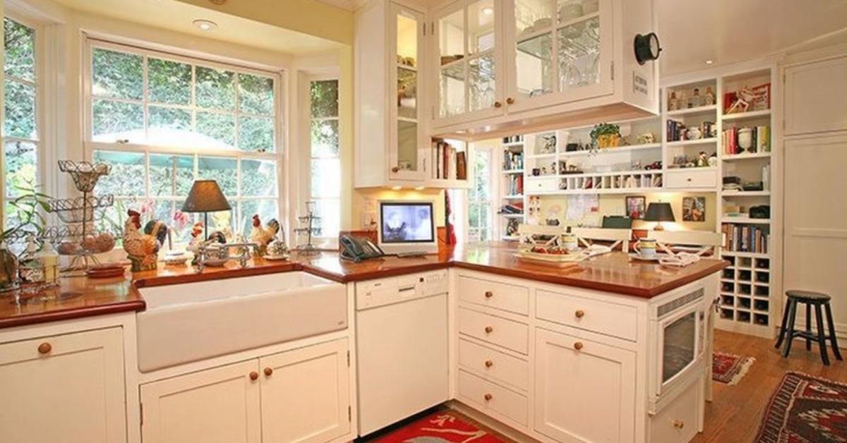 Inside Swift's Beverly Hills cottage.