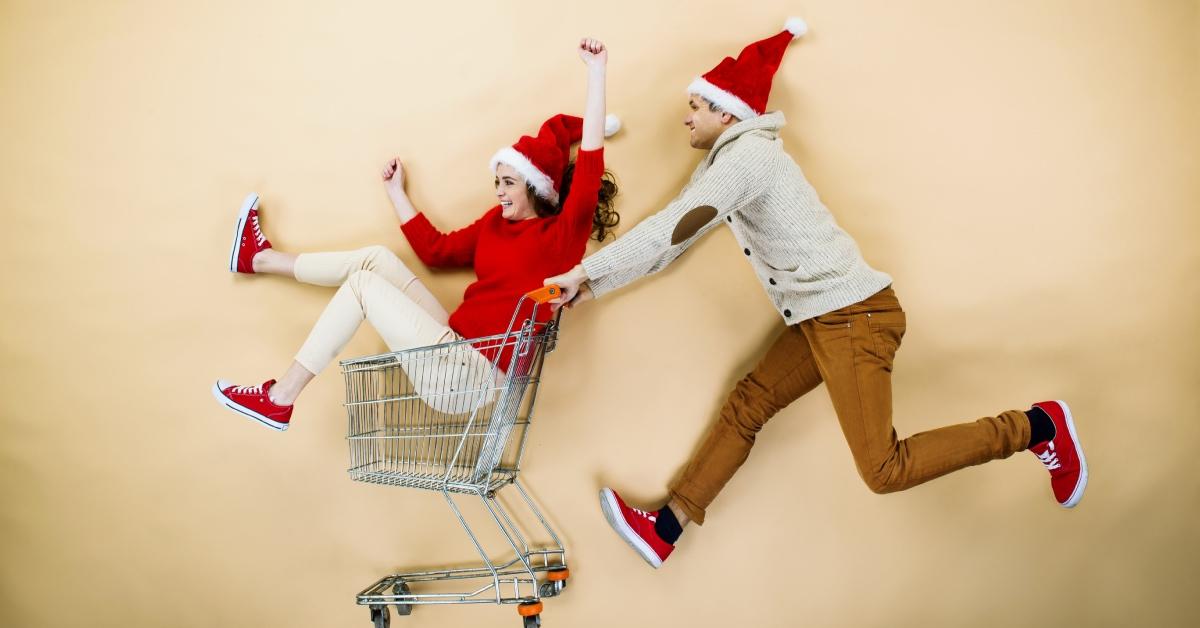 couple shopping during the holidays