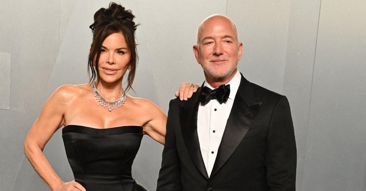 Jeff Bezos with his wife, Lauren Sanchez.