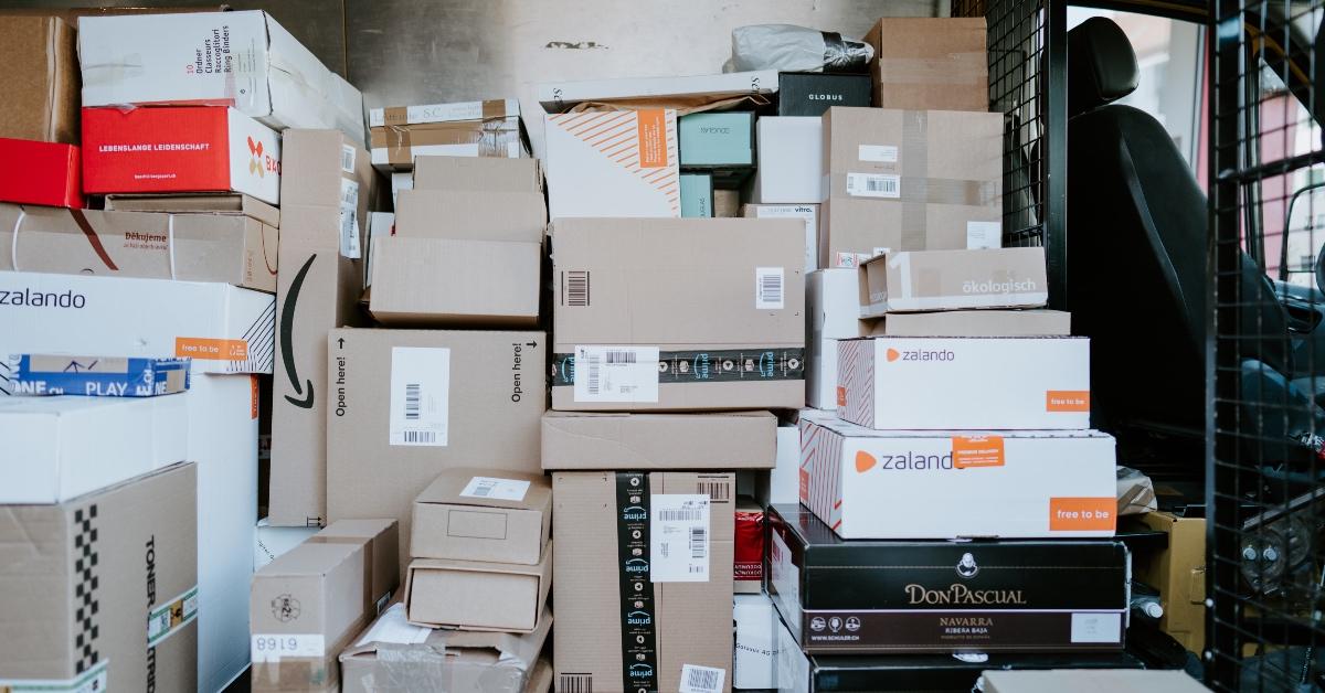 How to Buy Unclaimed Mail and Large Packages Legally! How to Buy Unclaimed Mail and Large Packages Legally!