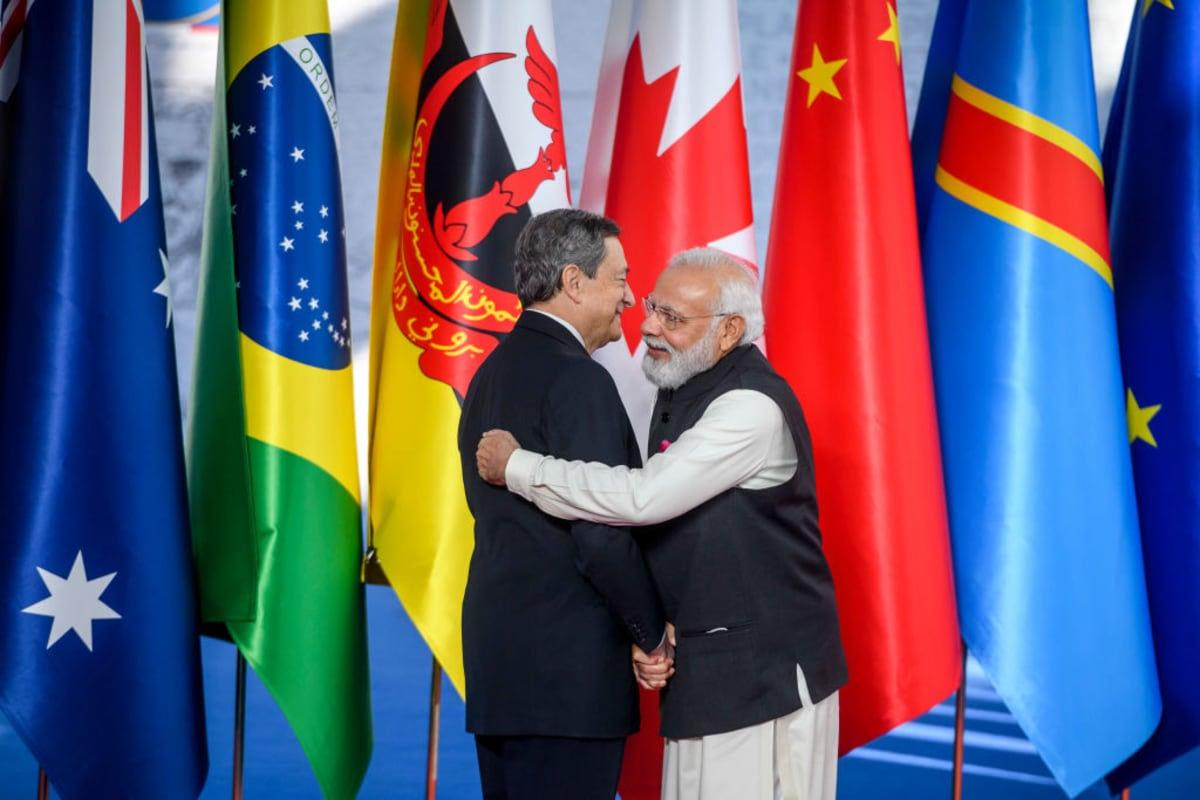 pn/aacaf dbc d b defab