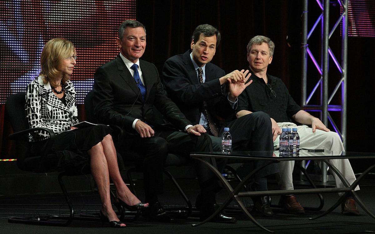 Dr. Donald Sadoway (second from left) pictured with Paula S. Aspell, David Pogue, and Chris Schmidt