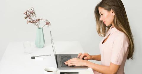 pn//uploads/ecc f ee bd dbdd__