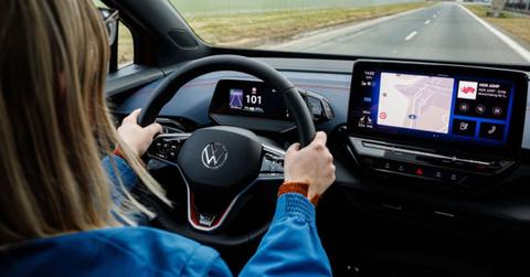 pn//uploads/df e ee bbfeddd__