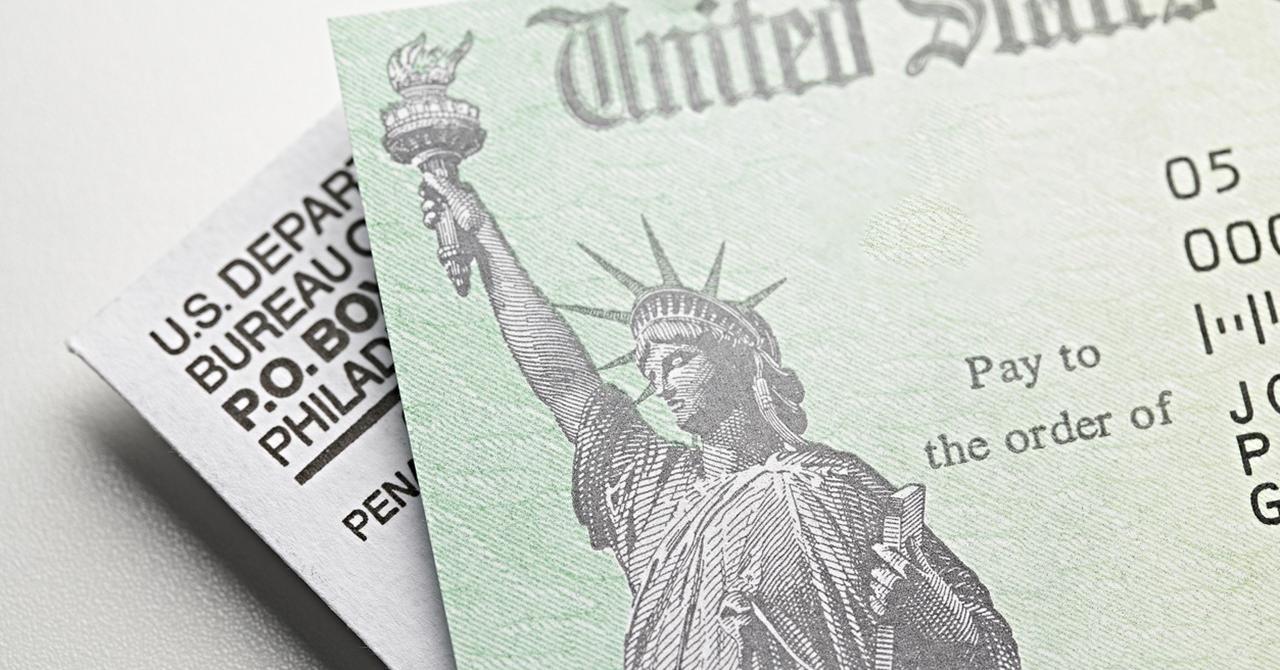 Does Walmart Cash Stimulus Checks and Is There a Fee?