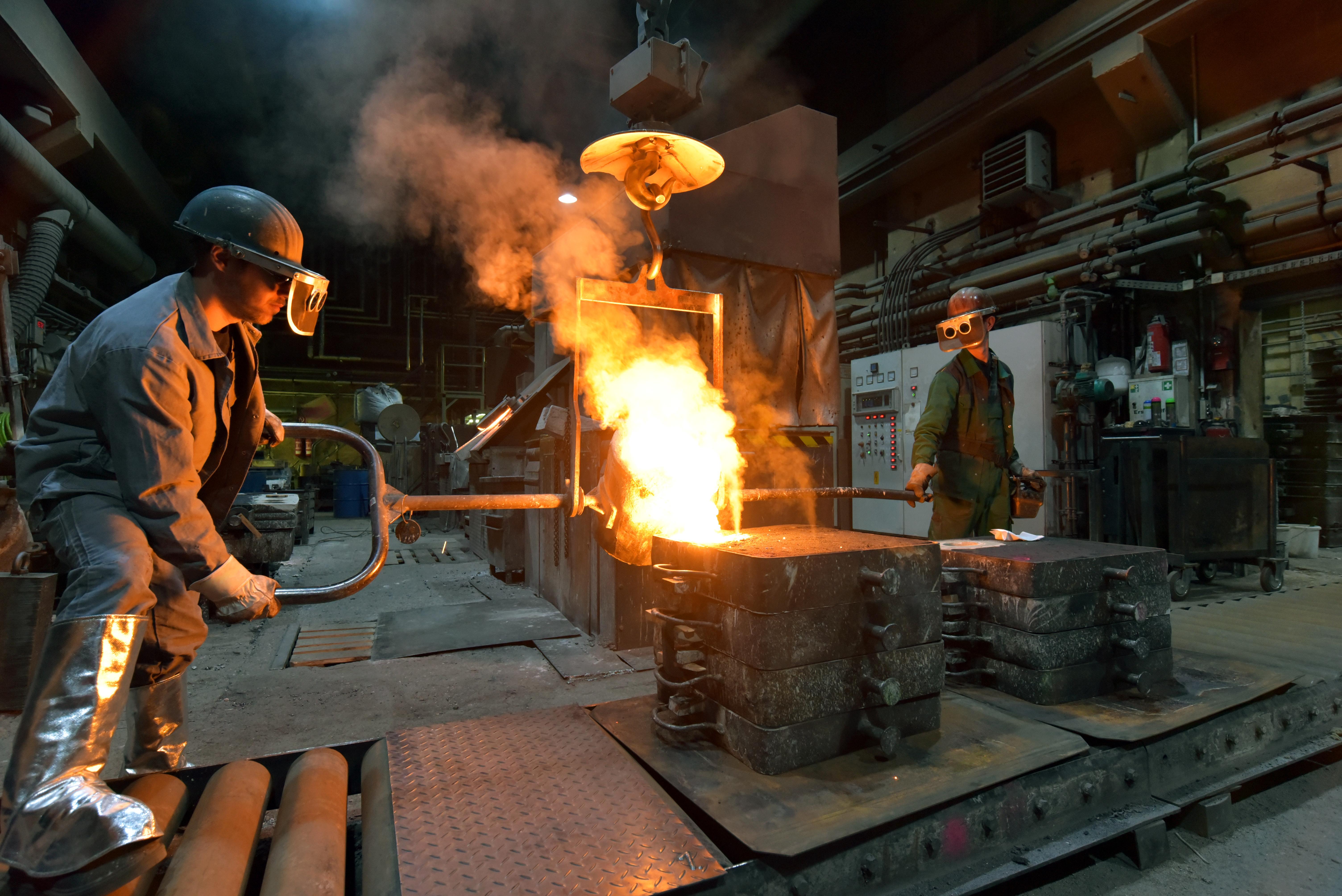 uploads///US Steel falls Trump tariffs