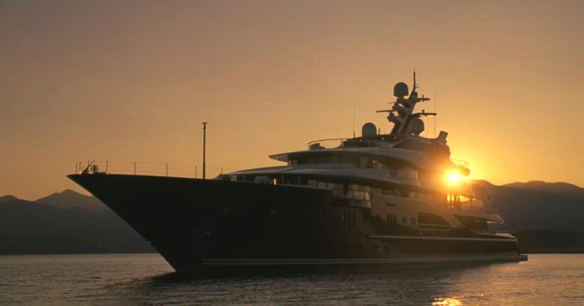 who owns the yacht solandge