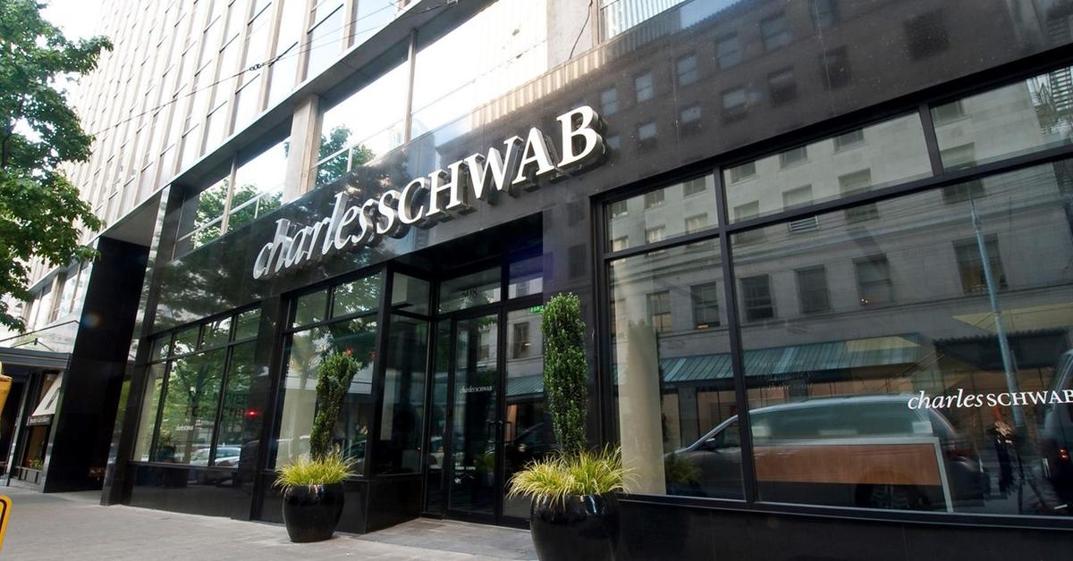Who Gets the Charles Schwab Settlement? Recipients, Explained