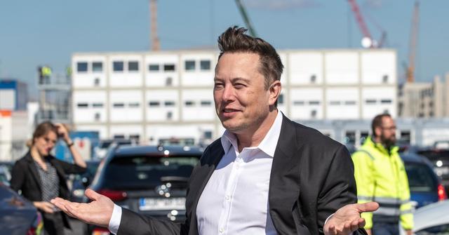 When Will Tesla CEO Elon Musk Become a Trillionaire?