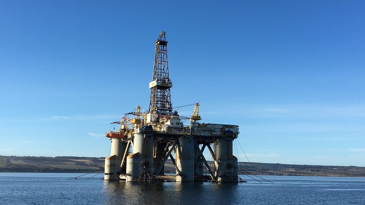 how can i buy oil stocks