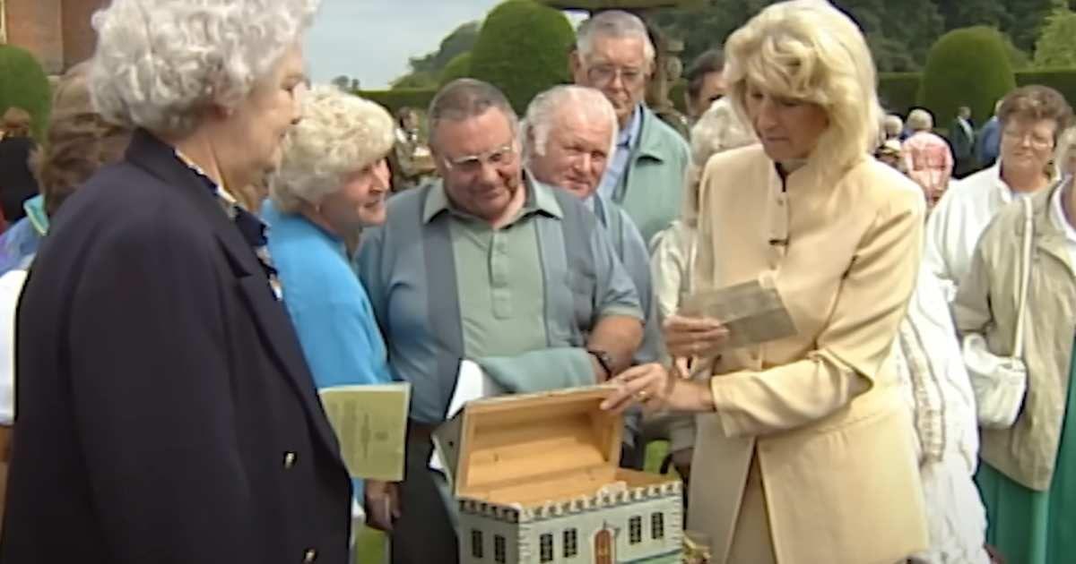 pn//uploads/cba  f e dfccbdf__