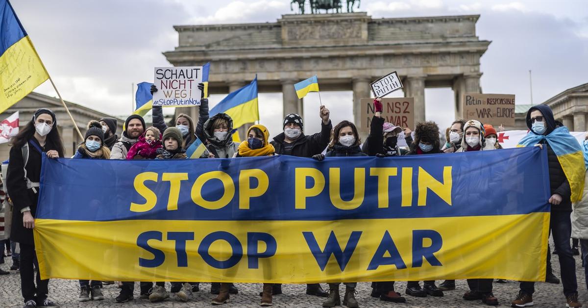 Russian Stocks Crash After Ukraine Invasion — What Happens Now?