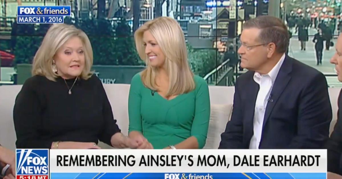 Ainsley Earhardt (middle) and her mother Dale (left)