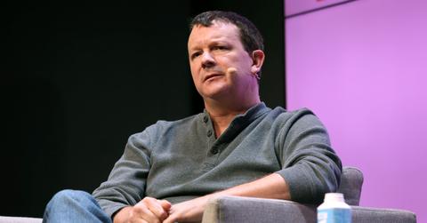 is signal app publicly traded