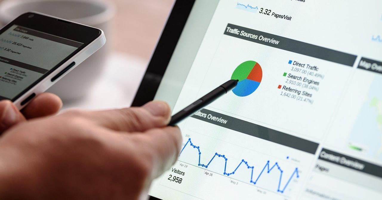 alphabet-s-goog-or-googl-which-should-you-buy